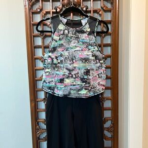 Lululemon sleeveless top
